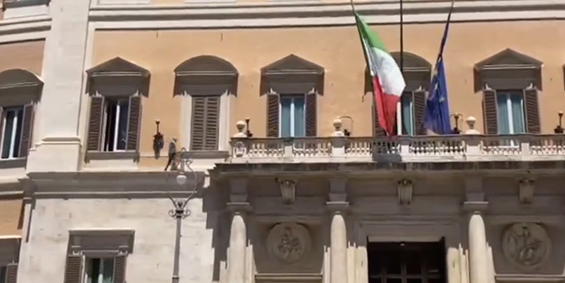 İtalya Meclis binasında Filistin bayrağı! 'Artık yeter'