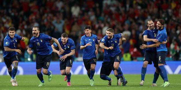 İtalya penaltılarla İspanya'yı devirdi