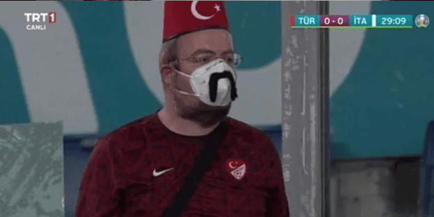 İtalya-Türkiye maçını sallayan kare