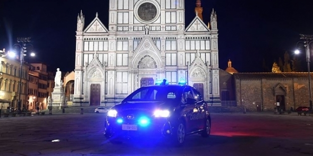 İtalya'da 24 saatte 544 kişi hayatını kaybetti