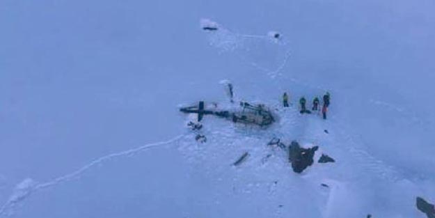 İtalya'da facia! Uçak ile helikopter çarpıştı