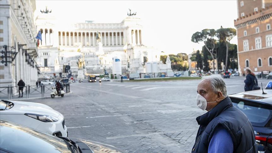 İtalya'da koronavirüs sebebiyle hayatını kaybedenlerin sayısı 1016'ya yükseldi