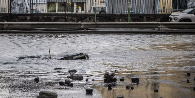 İtalya'da sel: 6 ölü