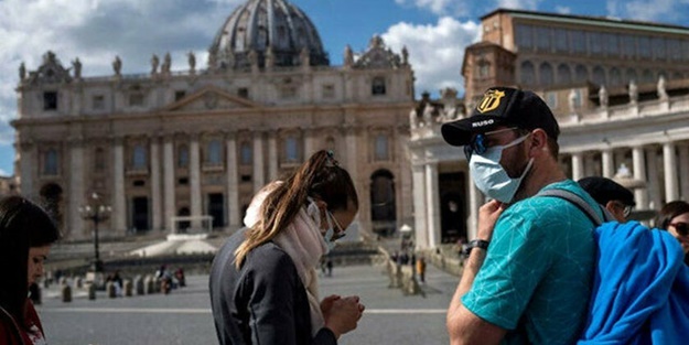 İtalya'da son 24 saatte 19 bin 611 koronavirüs vakası tespit edildi