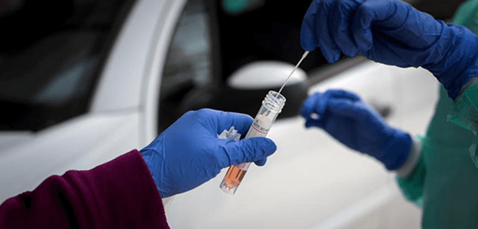 İtalya'da son 24 saatte bin 323 yeni vaka