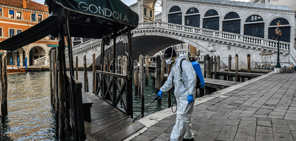 İtalya'da son 24 saatte bin 723 yeni vaka