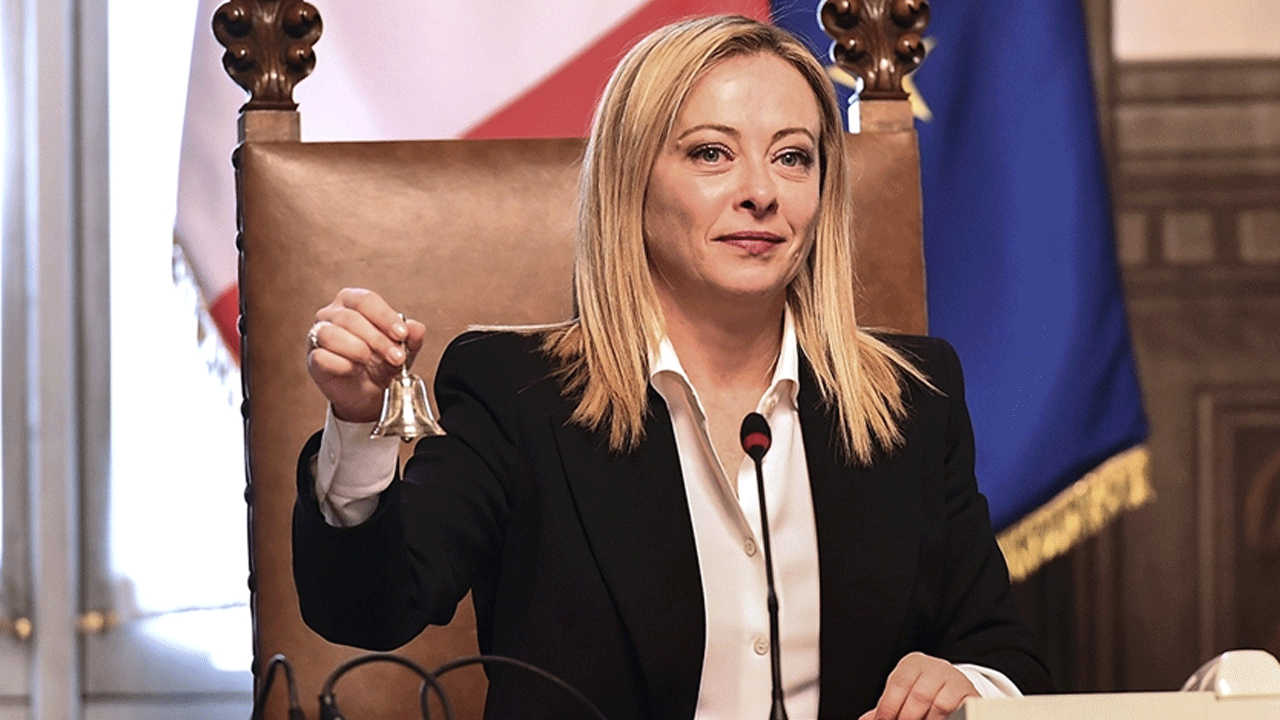 İtalya’da taşıyıcı annelik artık 'evrensel suç'! Ağır cezalar geliyor