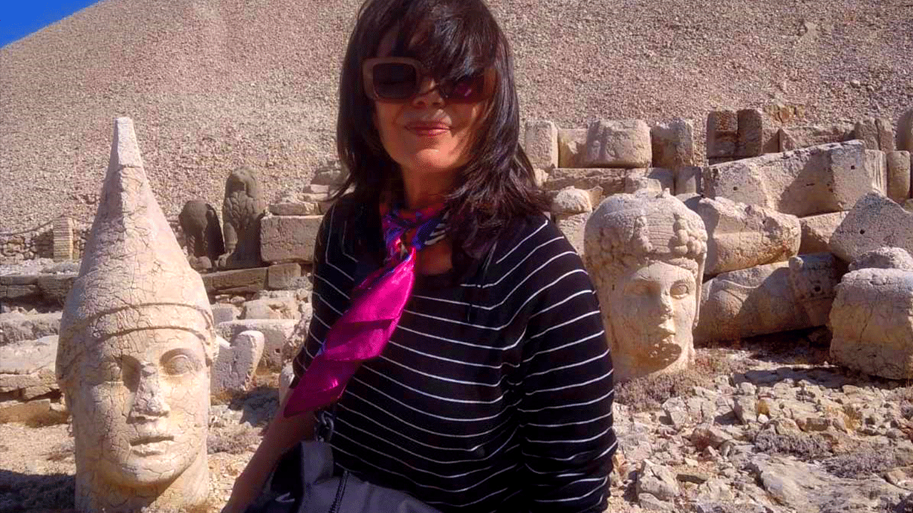 İtalyan kadın Nemrut Dağı’na hayran kaldı