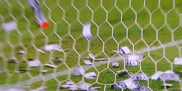 İtalyan kaleci Donnarumma'ya dolarlı tepki!