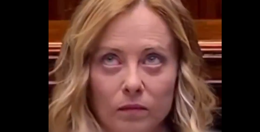 İtalyan Milletvekili, Meloni’yi rezil rüsva etti! İtalya Başbakanı etrafı izlemekle yetindi