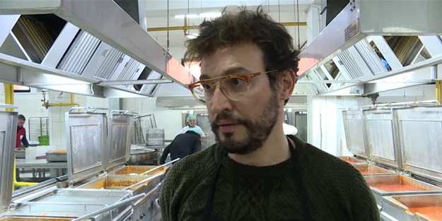 İtalyan şef Danilo depremzedeler için mutfağa girdi