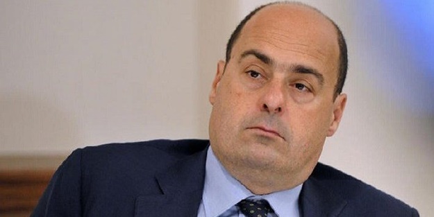 İtalyan siyasetçi koronavirüsüne yakalandı