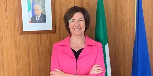 İtalya'nın Avustralya Büyükelçisi balkondan düşerek öldü