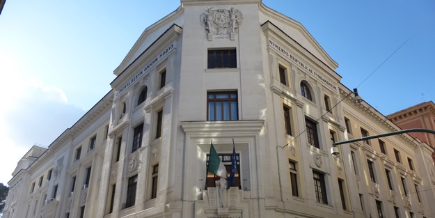 İtalya'ya 2023 için kötü haber!