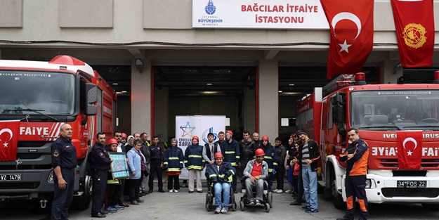 İtfaiye ekipleri, görme engellilere önemli uyarılarda bulundu