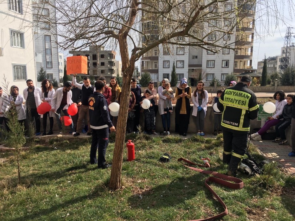 İtfaiye ekipleri okullarda tatbikata devam ediyor 
