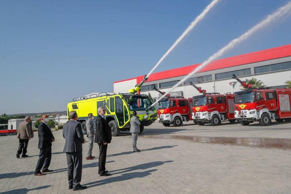 İtfaiye filosuna 3 yeni araç ekledi