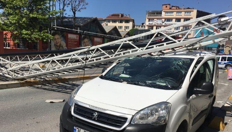İtfaiye tatbikatı sırasında kaza! Ortalık savaş alanına döndü