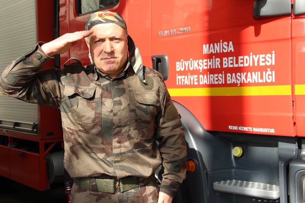 İtfaiye üniformasını çıkarıp kamuflajını giydi 