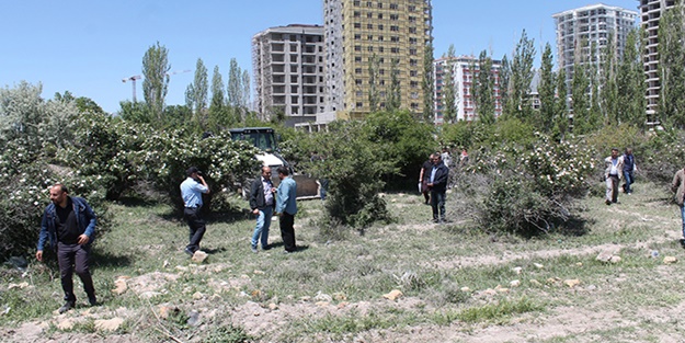 İtiraf üzerine boş arazide ceset arandı