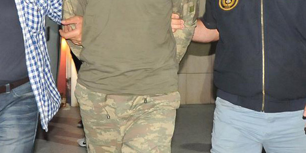 İtirafçı binbaşı FETÖ davasından beraat etti