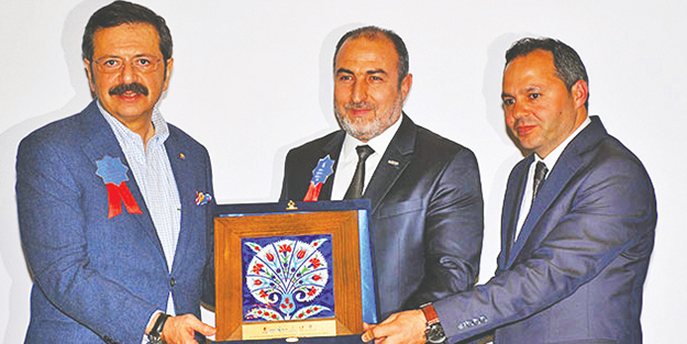 İttifak Holding ödülleri topladı