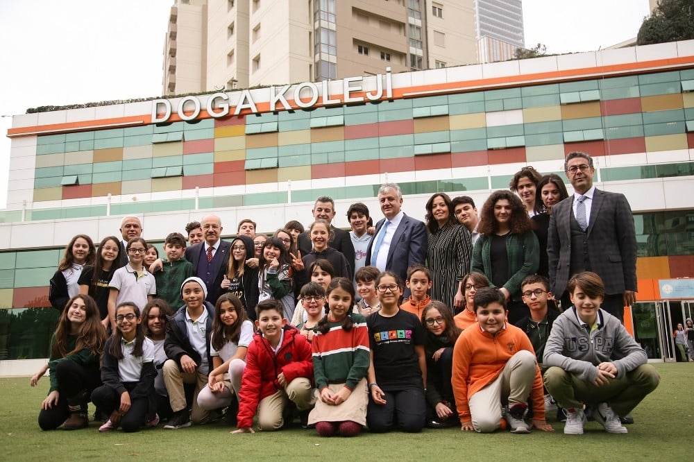 İTÜ Rektörü Prof. Dr. Karaca, Doğa Koleji öğrencileri ile buluştu 