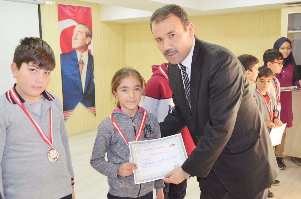 İvrindi’de zeka oyunları finali coşkusu yaşandı 