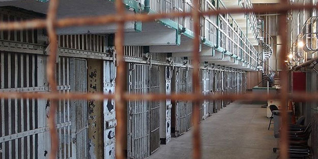 İyi hâlli mahkûmlara af veya indirim verilebilir