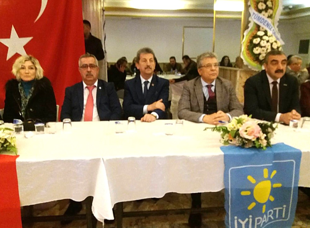 İYİ Parti Edremit’te yeni dönem 