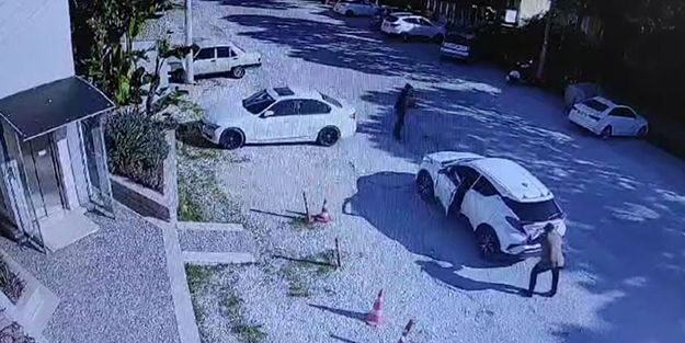 İYİ Parti eski ilçe başkanına silahlı saldırı! O anlar anbean kamerada