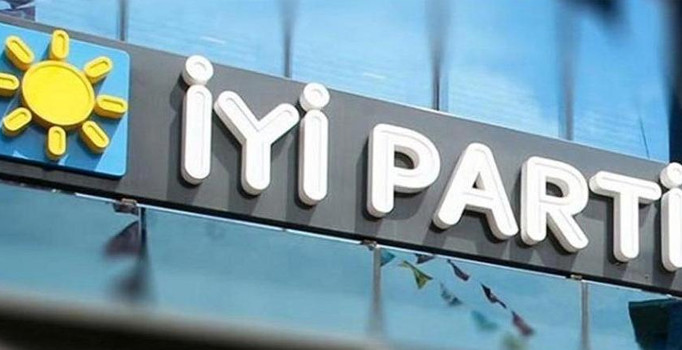 İYİ Parti İzmir Teşkilatı’nda istifalar devam ediyor