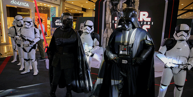 İYİ Parti öyle bir şey yaptı ki… Görenler şaştı kaldı… Star Wars filmine…