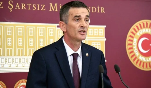 İYİ Parti’de kazan kaynıyor! Ümit Dikbayır, Meral Akşener ve ailesinin banka hesaplarının incelenmesini istedi