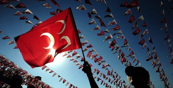 İYİ Parti'den 30 kişi MHP'ye geçti