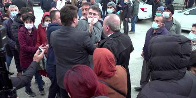 'Başbakan' sorusu Meral Akşener'i kızdırdı! İYİ Partililer soru soran vatandaşı tartakladı!