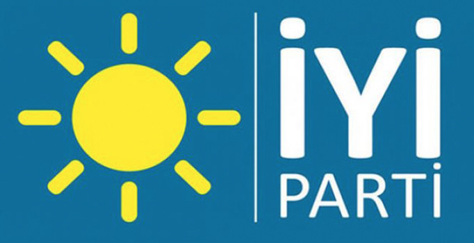 İYİ Parti'nin 2 kurucu ismi istifa etti