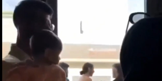 İyice azıtmaya başladılar! Terör yandaşlarından oy vermeye giden Türklere saldırı