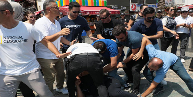 İyice zıvanadan çıktılar! Onursuz ib..lerden yine taşkınlık