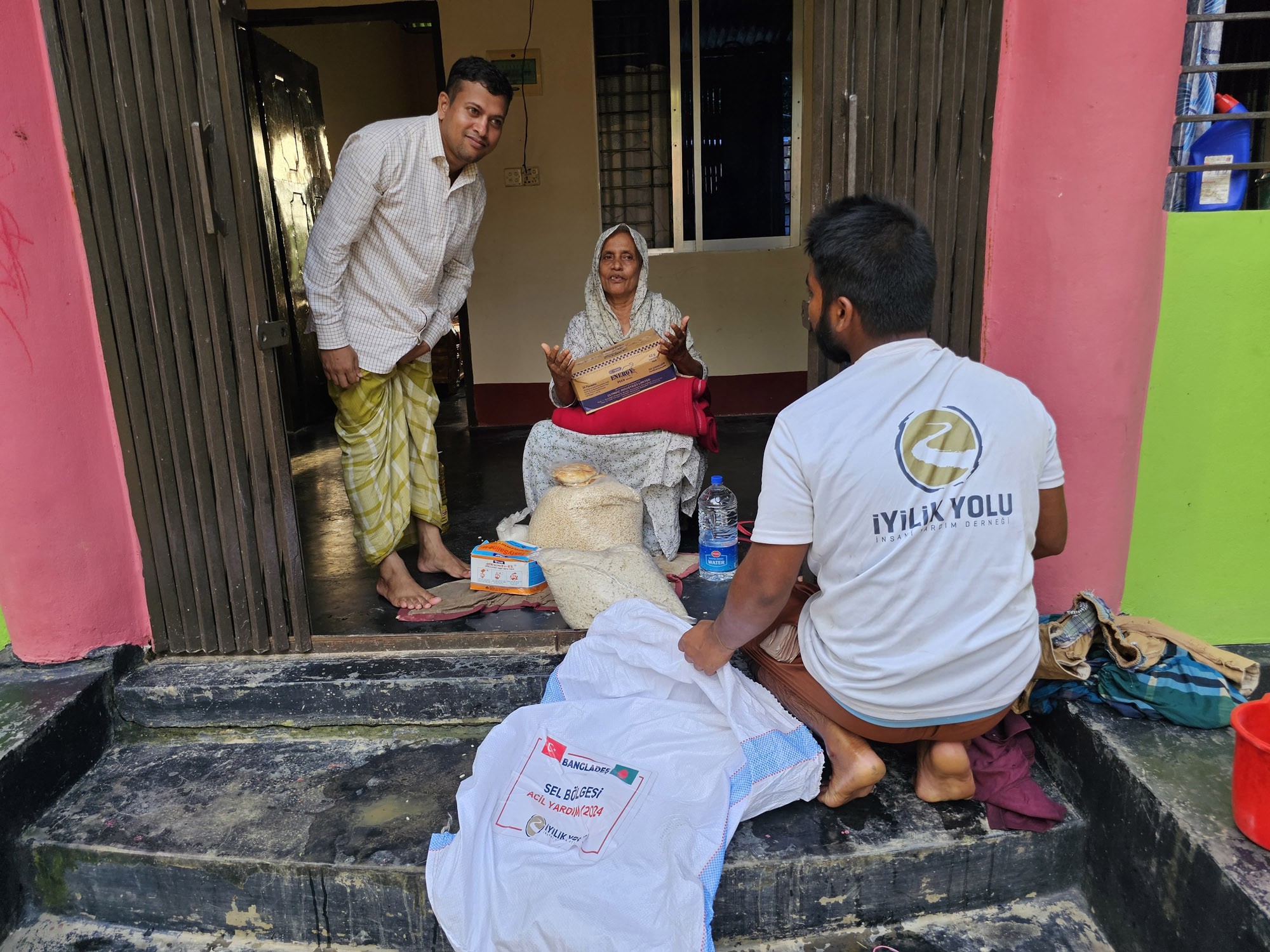 İyilik Yolu’ndan selden etkilenen Bangladeş’e acil yardım