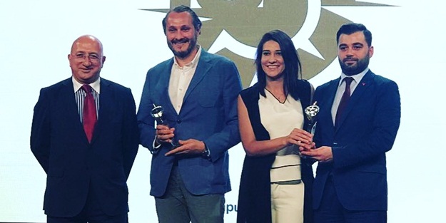 İz İletişim’e Altın Pusula’dan 2 ödül