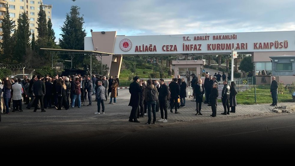İZBETON kooperatif davası sanıkları hakim karşısında! "Bu CHP projesidir, binlerce aile mağdur oldu"