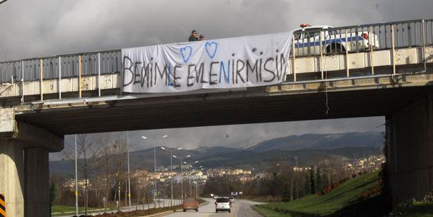 İzinsiz evlenme teklifine engel!