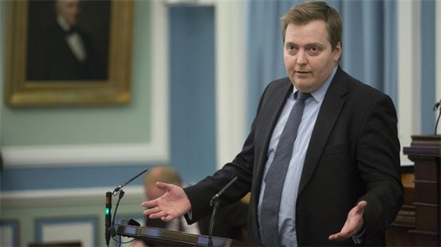 İzlanda Başbakanı Gunnlaugsson istifa etti