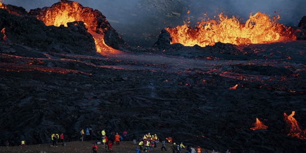 İzlanda'da volkanik patlamanın etkileri sürüyor! Büyük bir lav akışı yaşandı