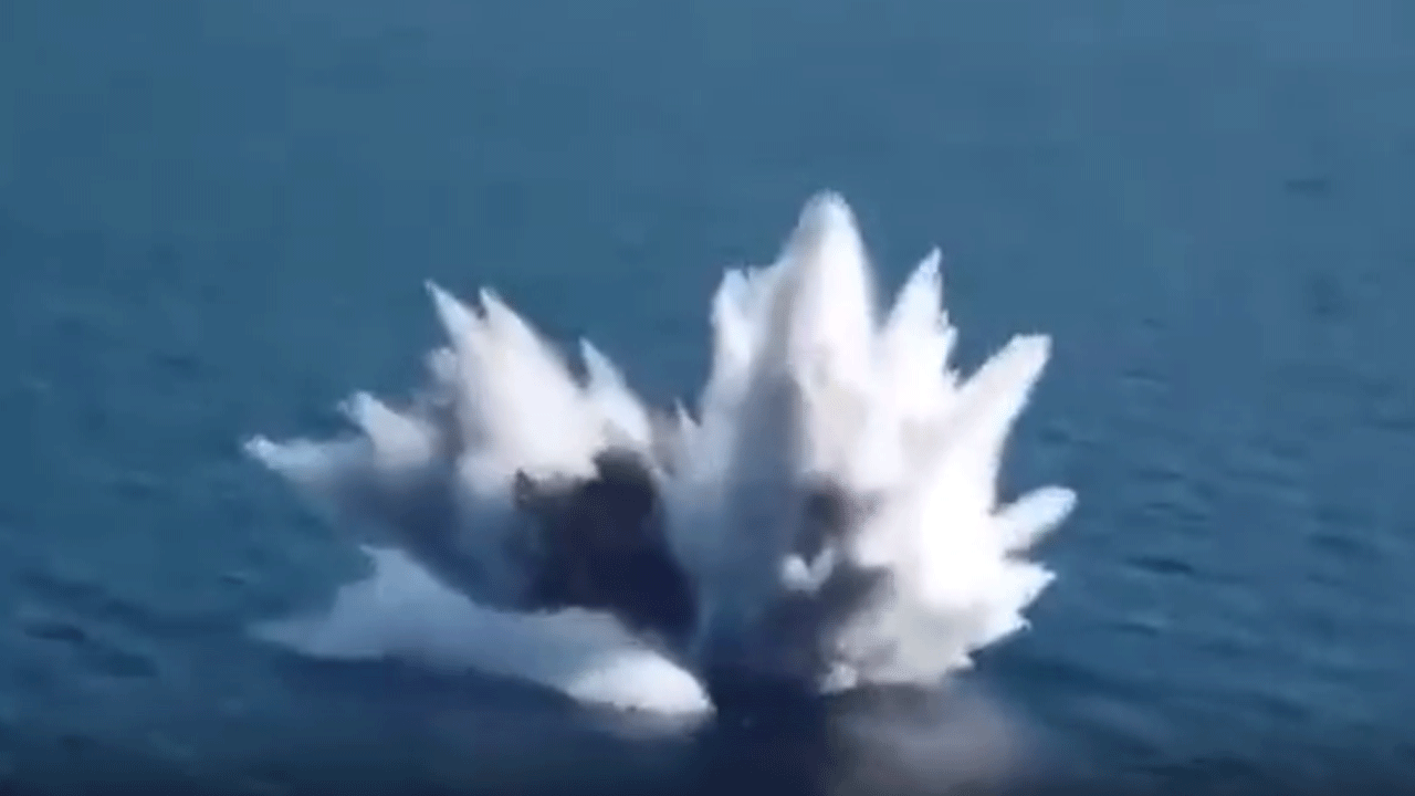 İzle gururlan! Tamamen yerli torpido hedefi yok etti