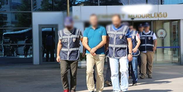 İzlemeye geldiği davada gözaltına alındı