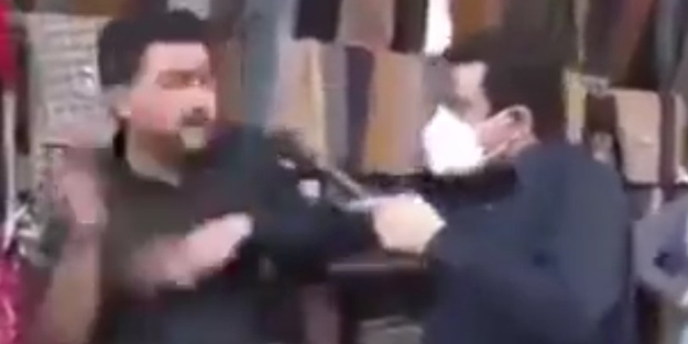 İzlenme rekorları kırdı! Muhabir maske takmayanları tokatladı