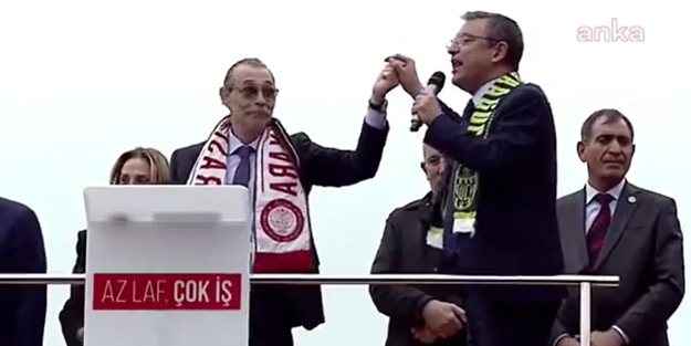 İzleyenler onun yerine utandı! CHP'li Özel Etimesgut ilçe adayı Beşikçioğlu'nu dizi karakterleriyle tanıttı