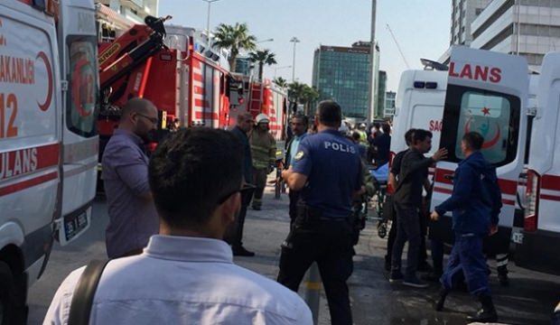 İzmir Adliyesi'ndeki gaz sızıntısından etkilenen bir kişi hayatını kaybetti